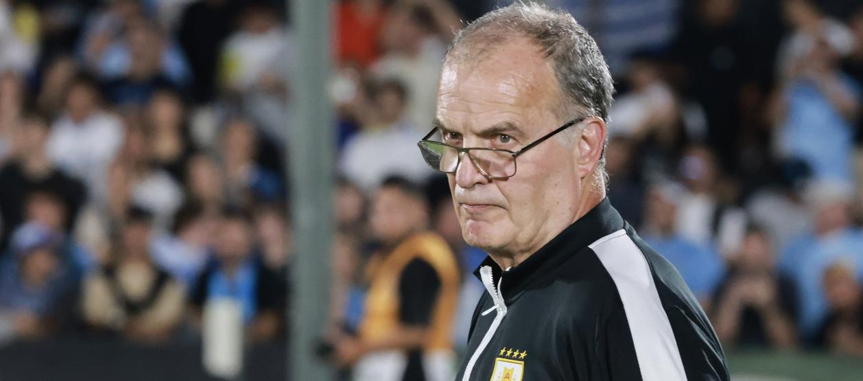Marcelo Bielsa, entrenador de la selección uruguaya.