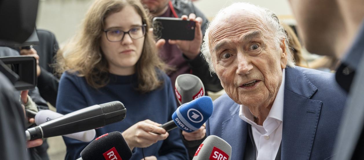 Joseph Blatter, expresidente de la Fifa, entregando declaraciones a la prensa. 