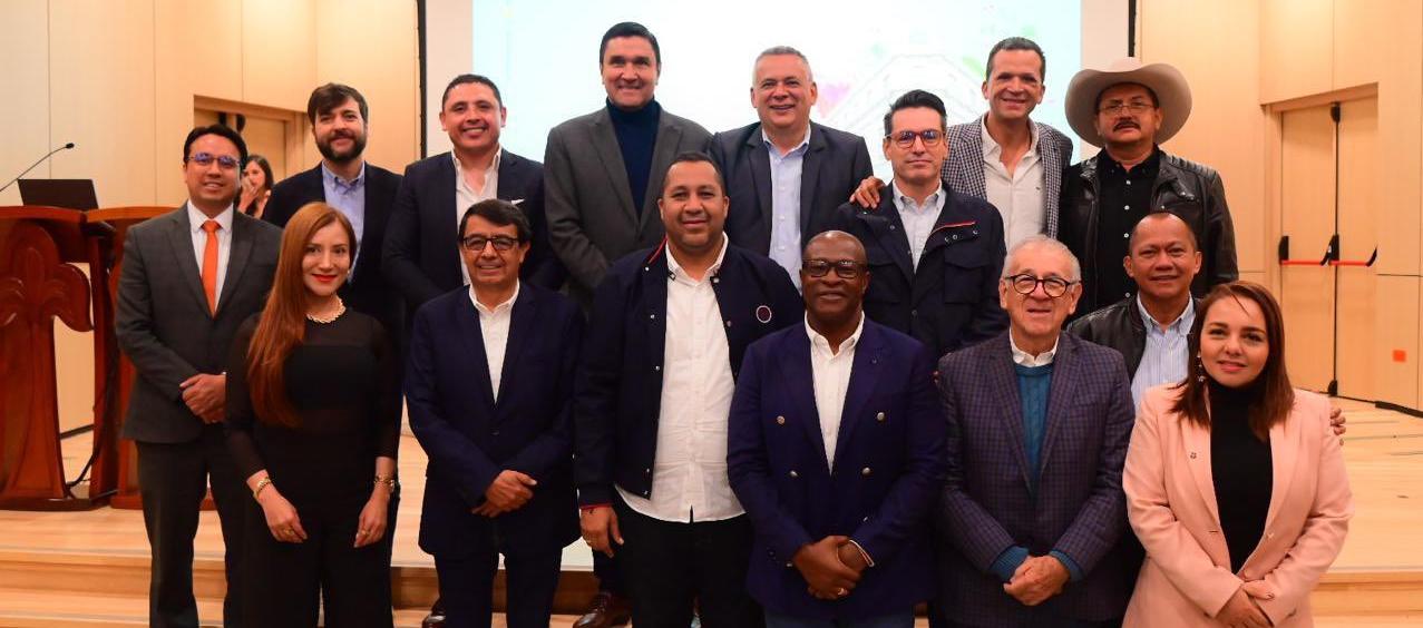 Parte de los exalcaldes que impulsan el movimiento Propósito Colombia 2026.