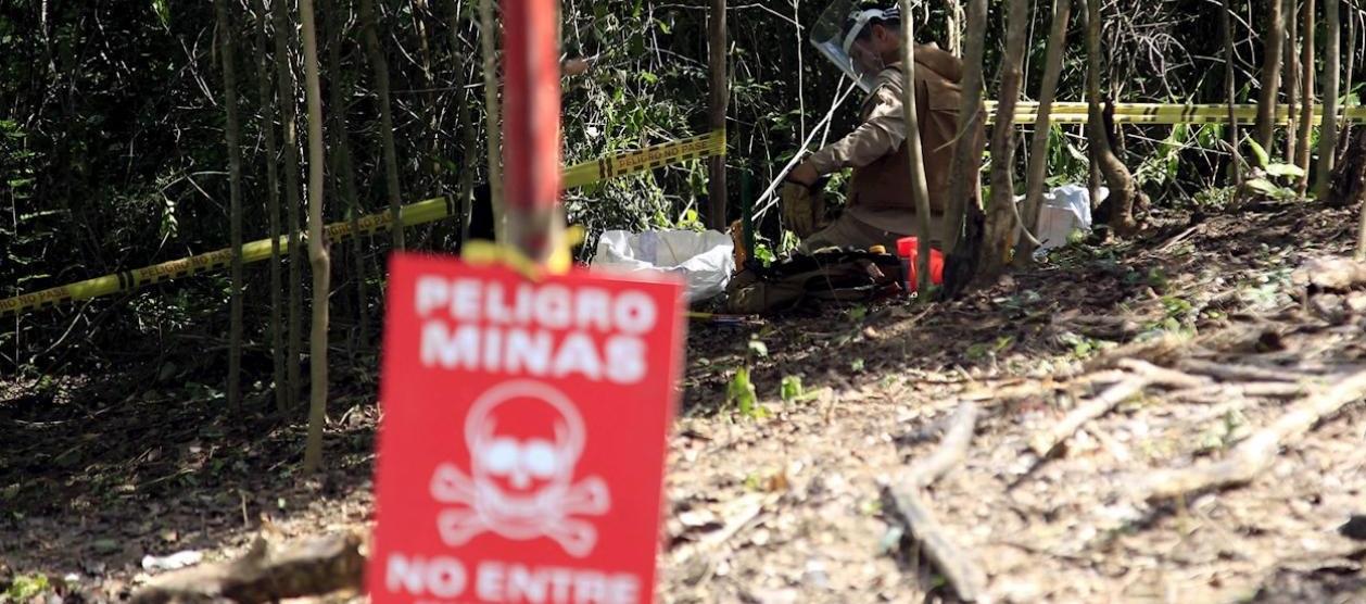 Zona de minas antipersona. Imagen de referencia.