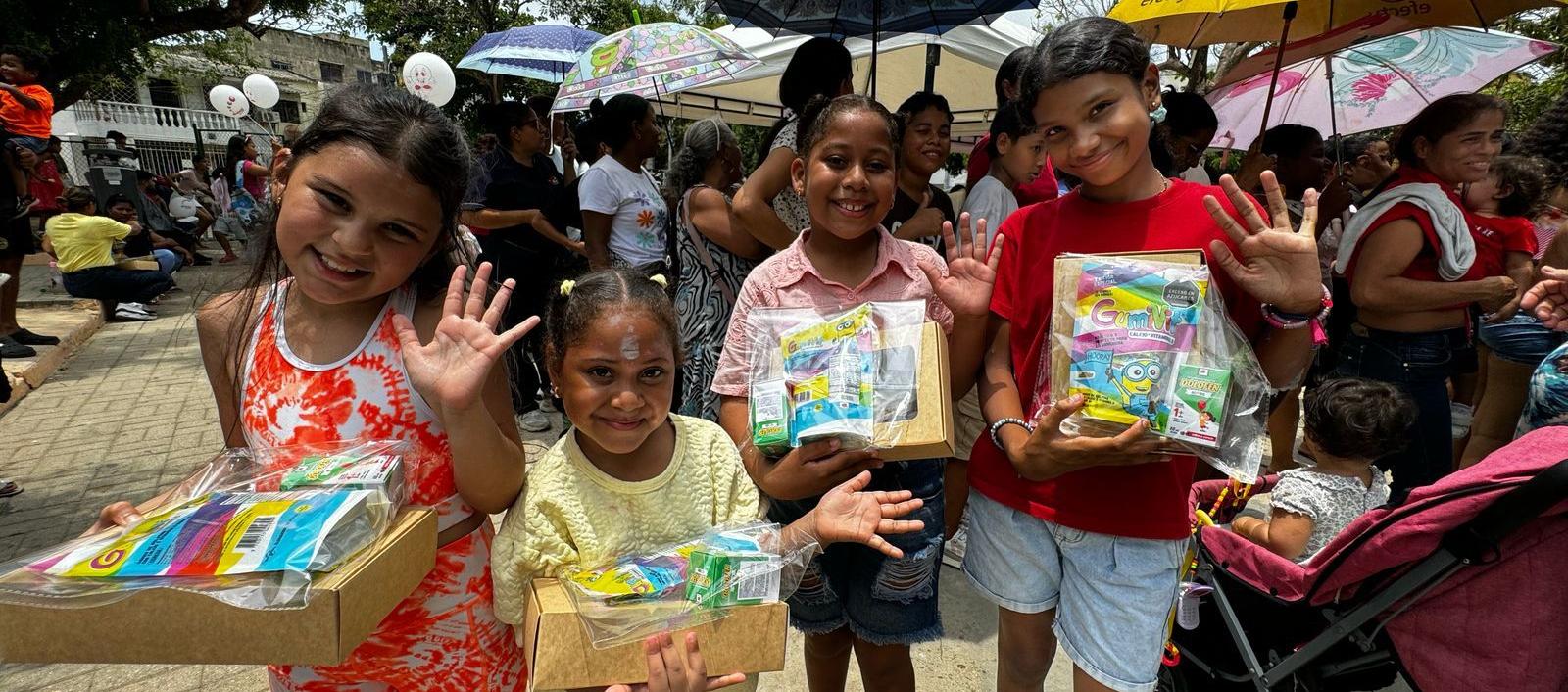 Niños disfrutaron en los espacios de juego. 