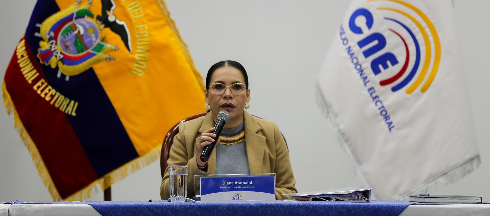Diana Atamaint, presidenta del CNE de Ecuador.