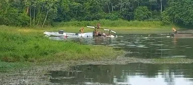 Helicóptero de la Armada se accidentó en el Bolívar.