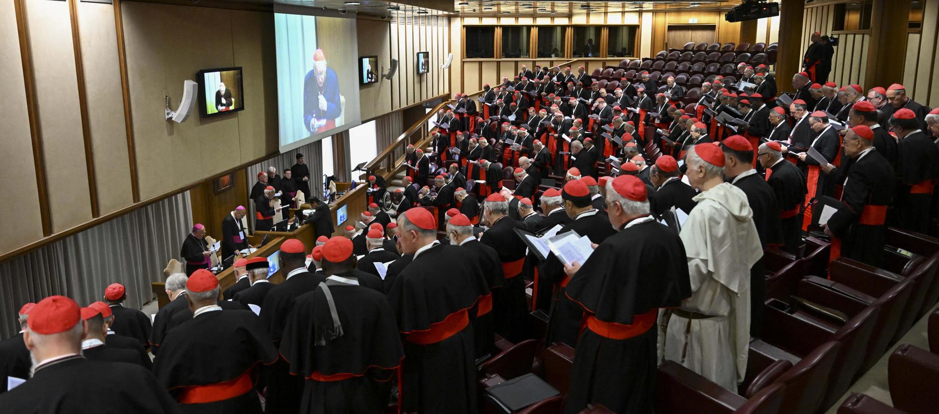 Cardenales durante la sexta congregación en Roma.