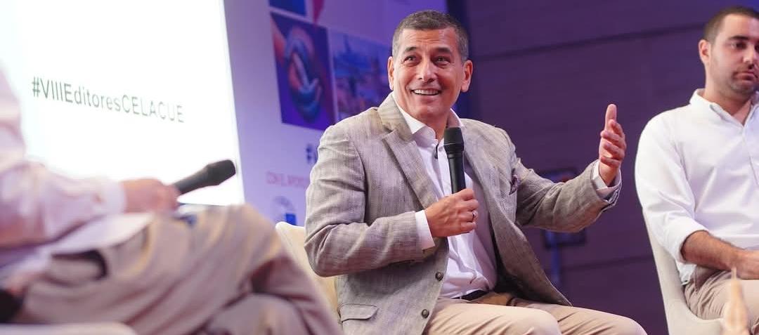 Alcalde de Cartagena, Dumek Turbay. 