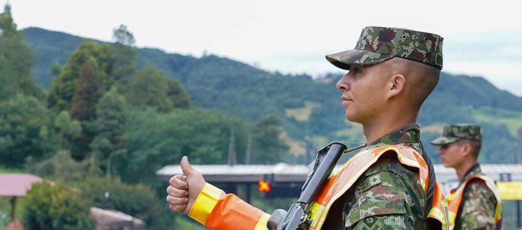Uniformados del Ejército Nacional.