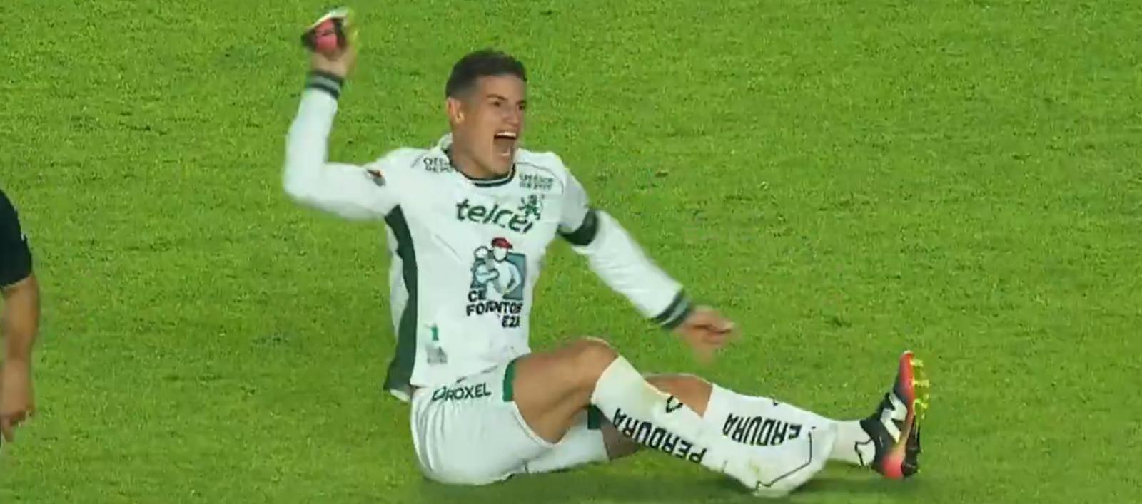 Momento de la iracunda reacción de James Rodríguez.