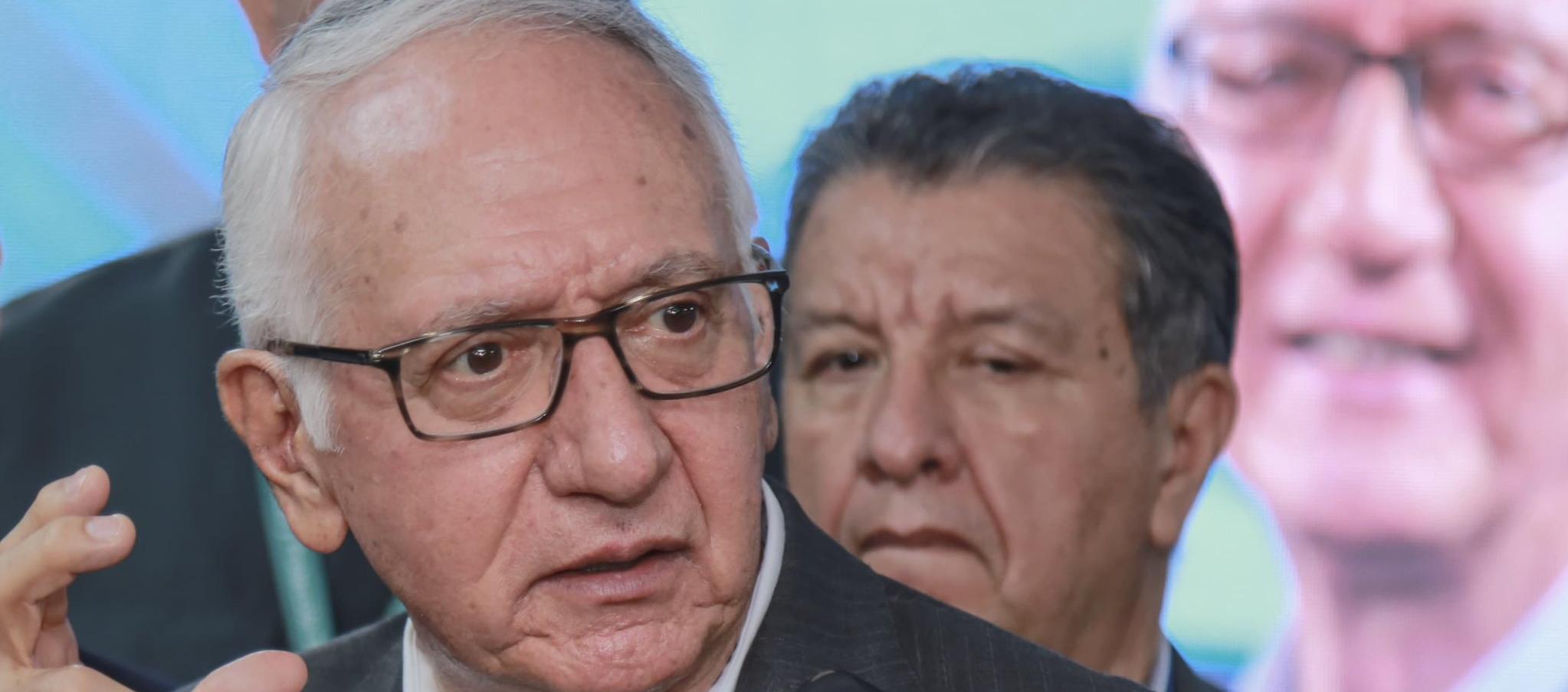El ministro de Salud, Guillermo Alfonso Jaramillo.