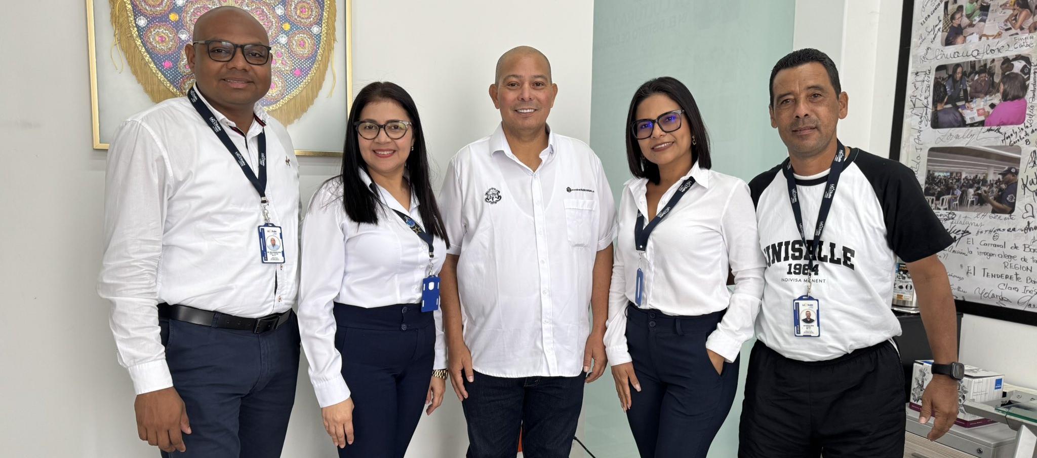 Reunión de los representantes de La Salle y el secretario de Cultura Juan Carlos Ospino.