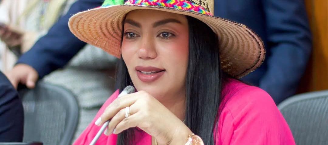 Senadora Martha Peralta.