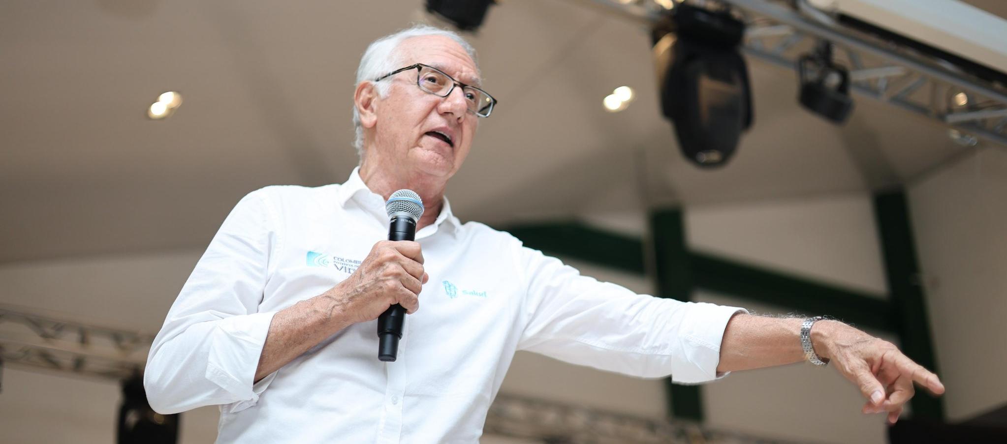 Guillermo Alfonso Jaramillo, ministro de Salud.