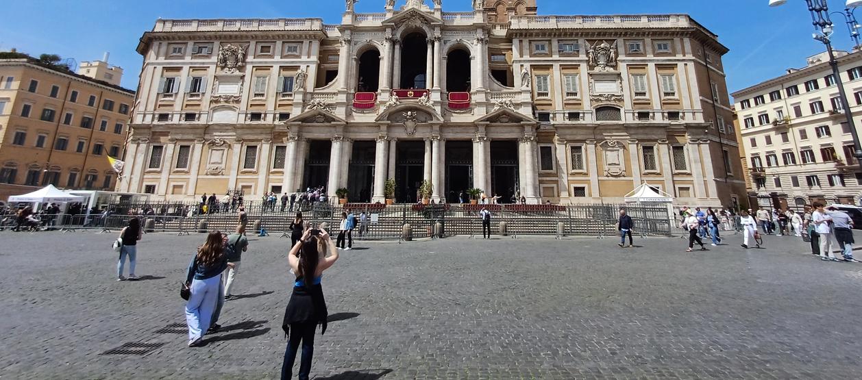 Plaza de San Pedro en el Vaticano.