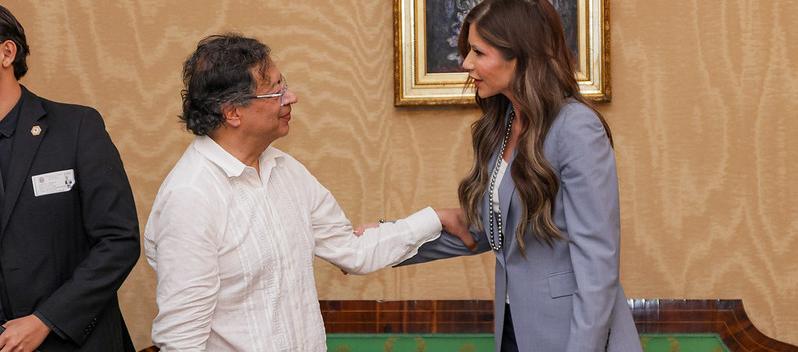 El Presidente Gustavo Petro y la Secretaria de Seguridad Nacional de Estados Unidos, Kristi Noem.