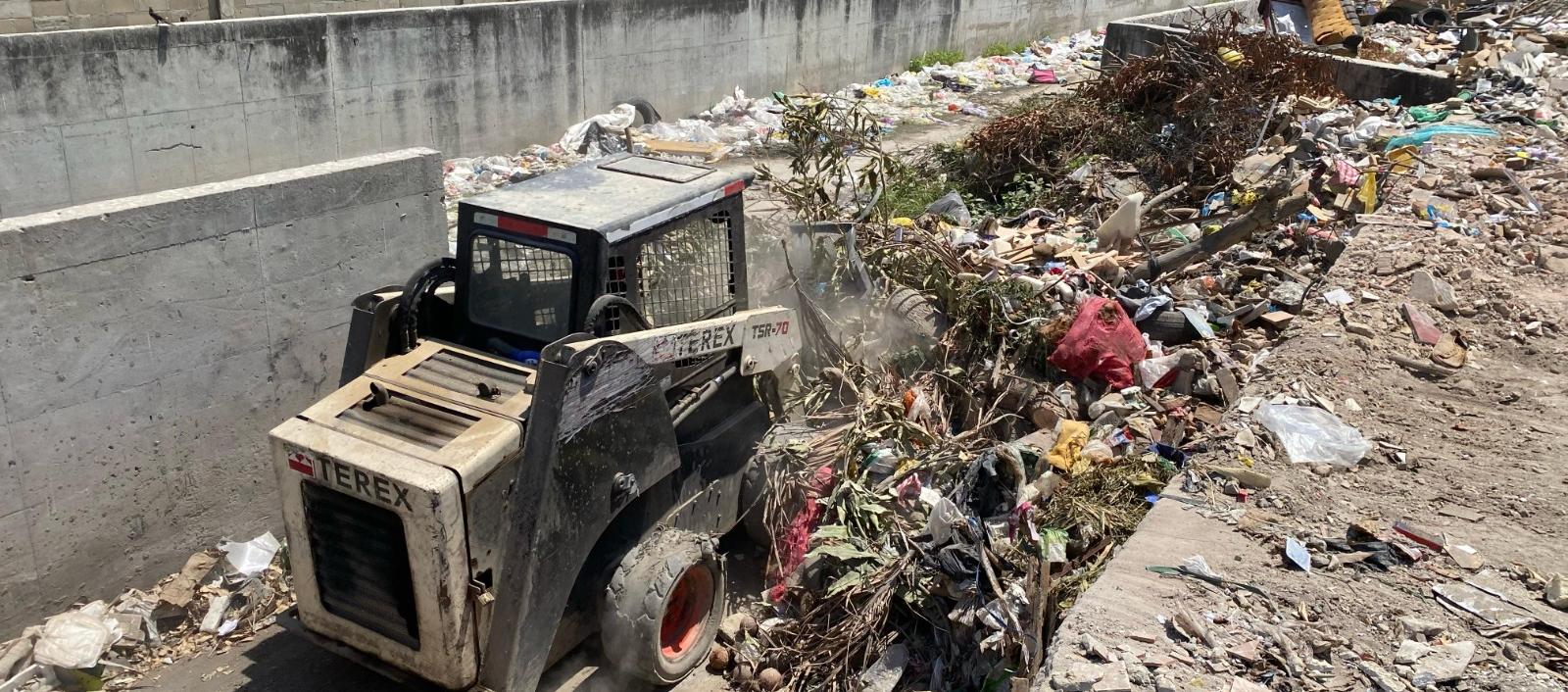 Limpieza de arroyos en Soledad. 