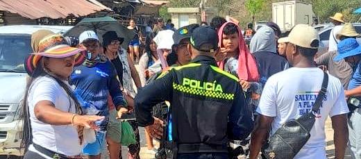 Alcalde Turbay calificó de "ilegales" las requisas de nativos a visitantes.