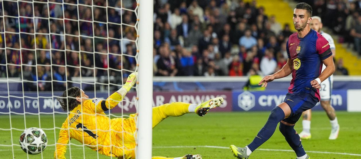Ferrán Torres anota el segundo gol del Barcelona. 