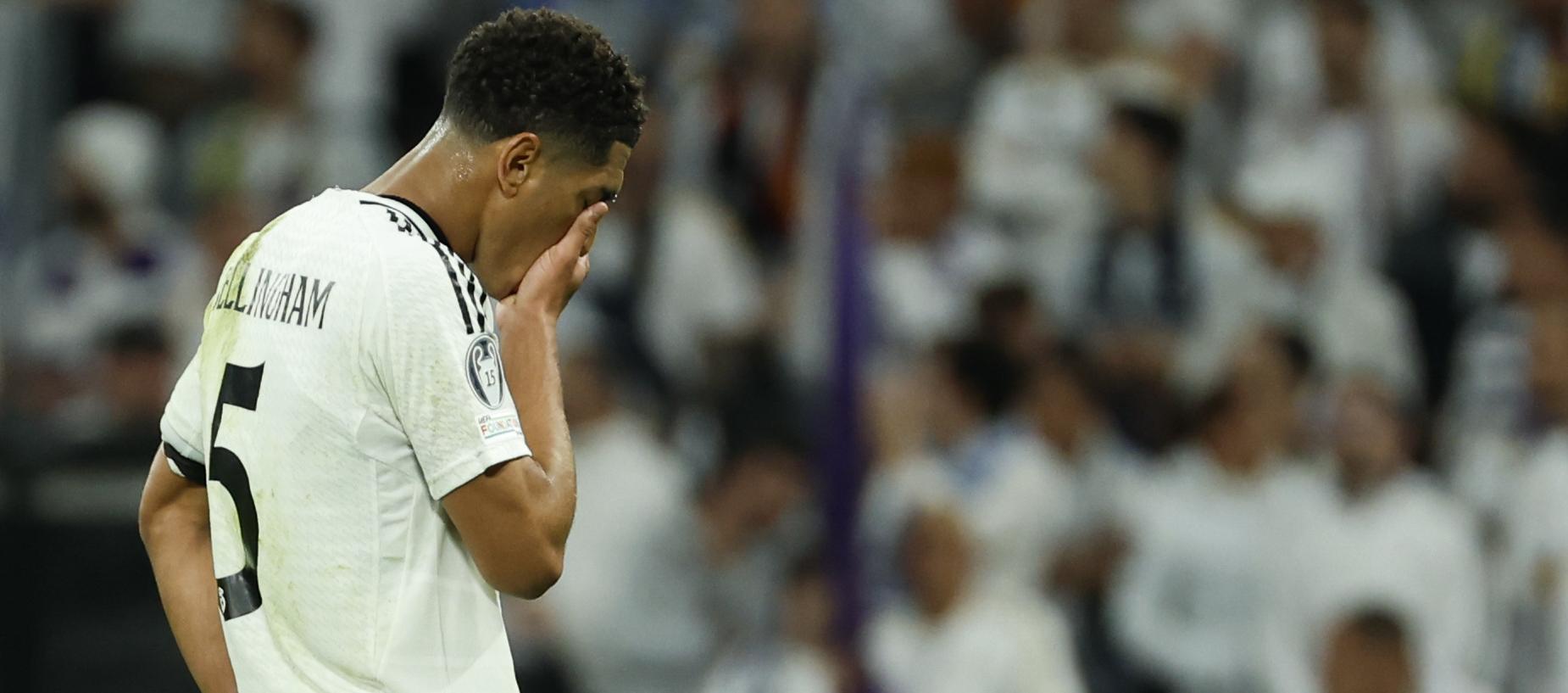 La frustración de Jude Bellingham tras quedar sentenciada la eliminación del Real Madrid. 