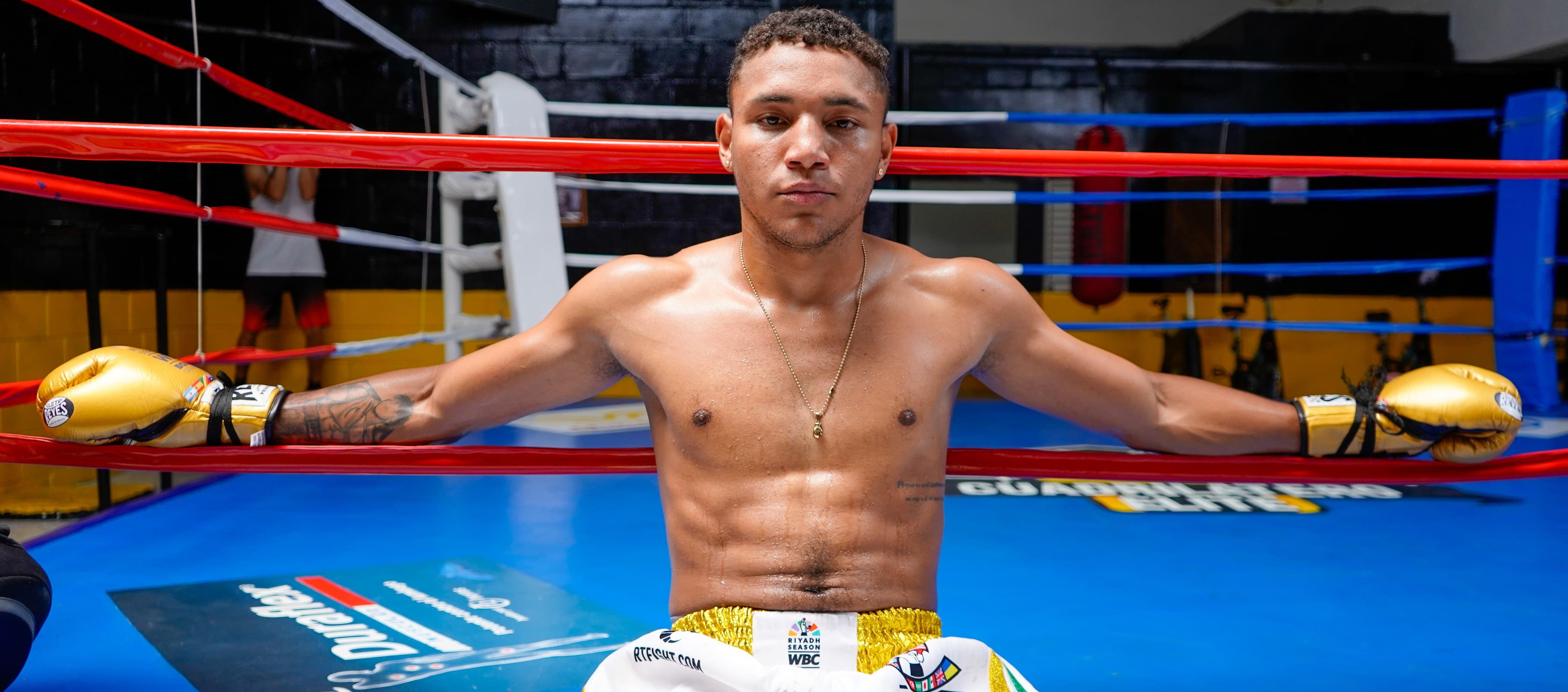 Carlos Utria ganó su primer combate en al Boxing Grand Prix en Riad.