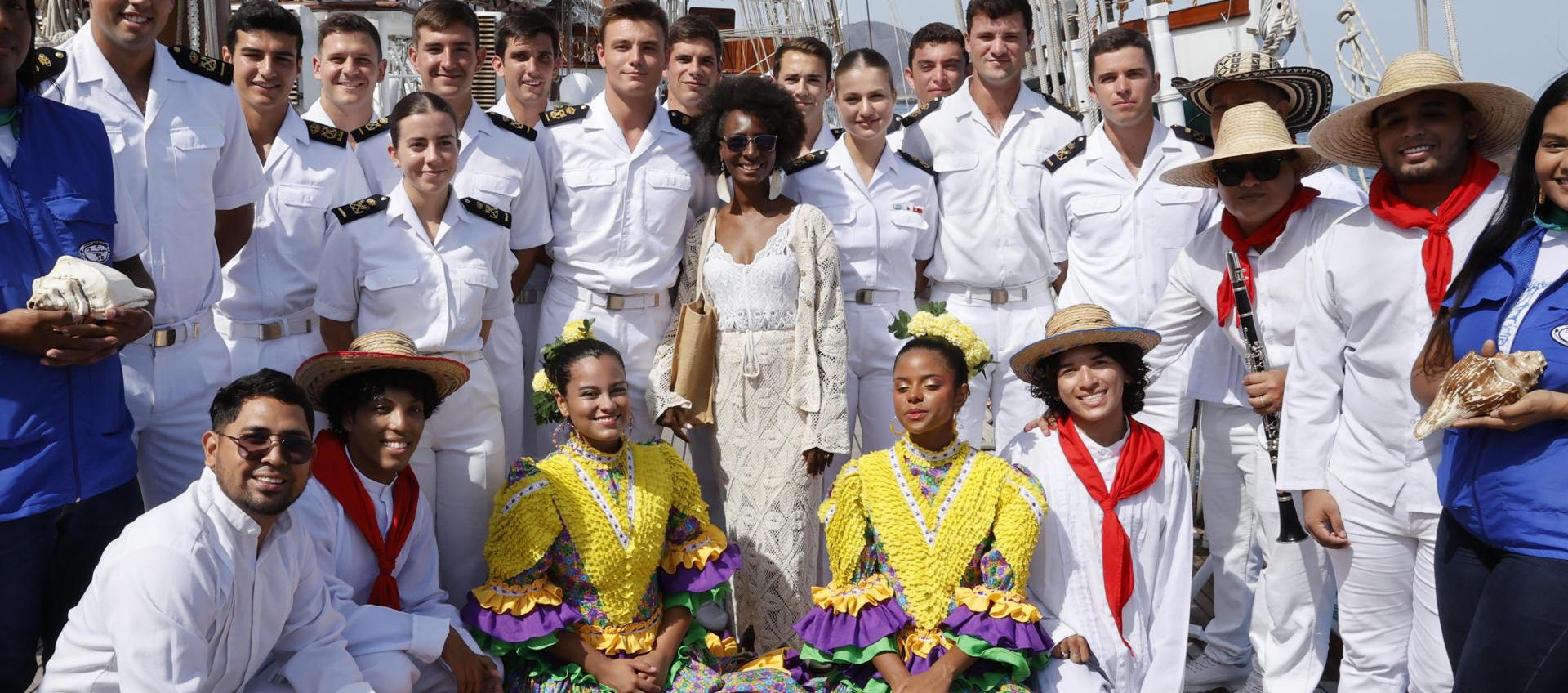 Muestras artísticas en la llegada. 