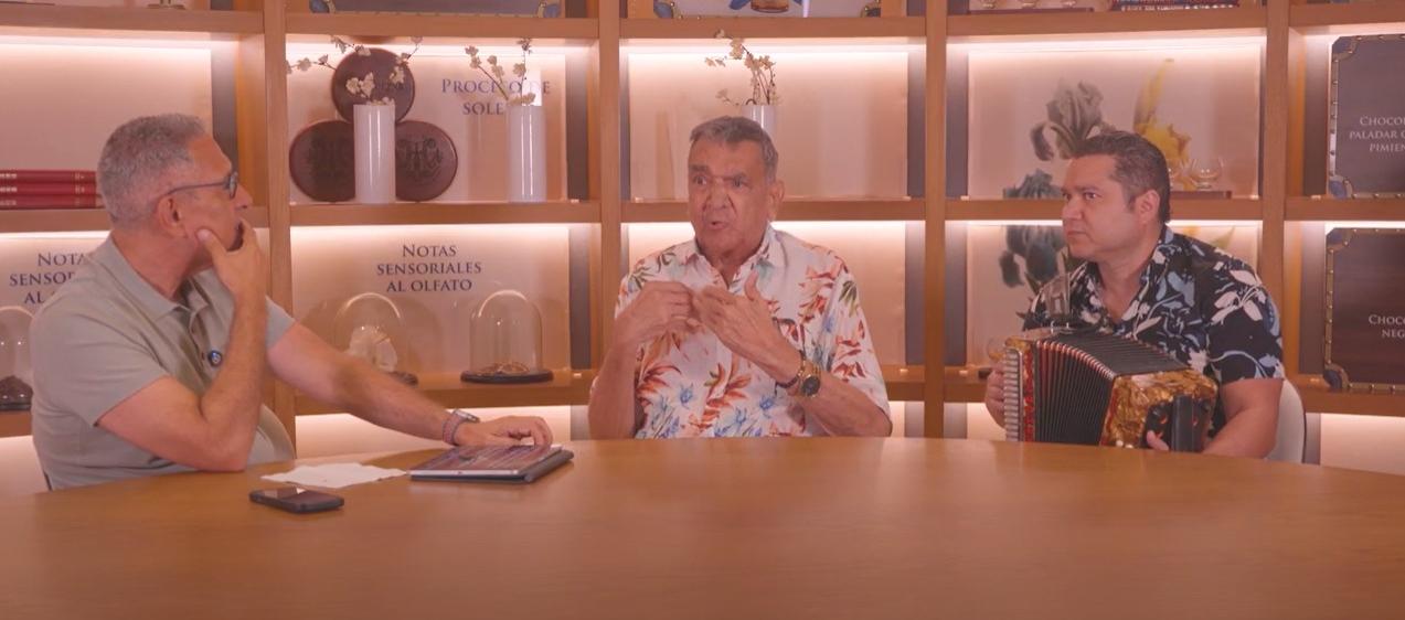 Camilo Namén junto al periodista Jorge Cura. 