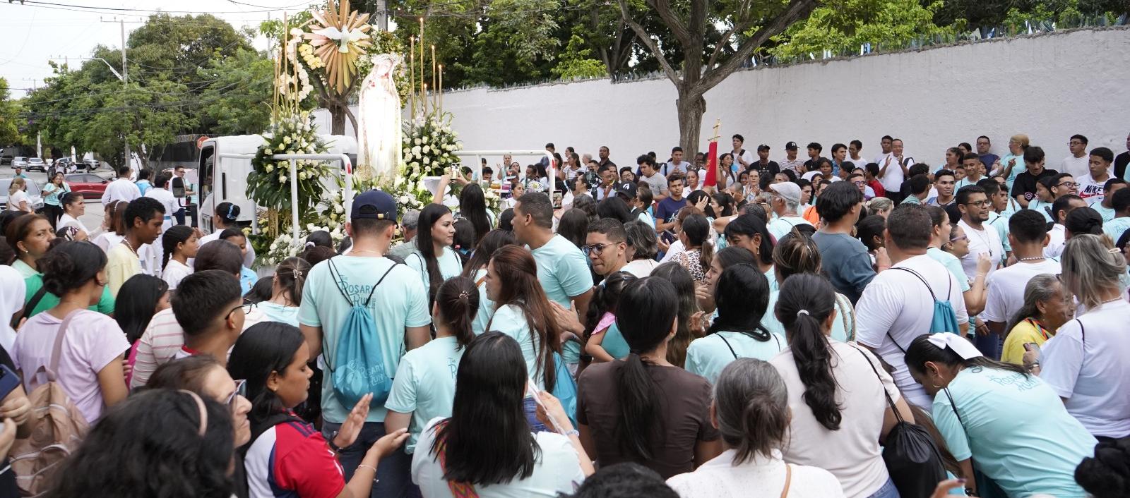 El recorrido será por las calles de la ciudad con la imagen de la Virgen María. 