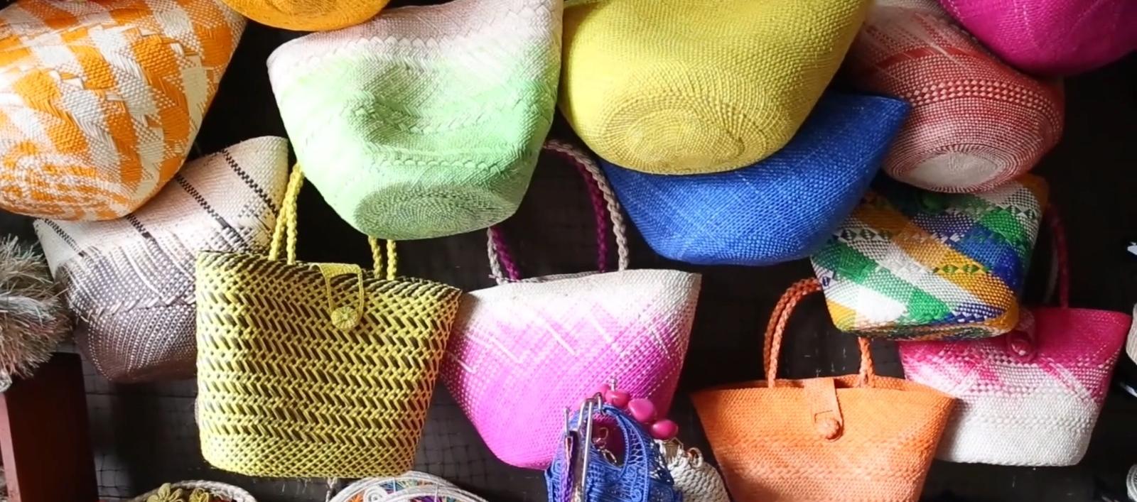 Distintos emprendimientos durante la feria. 