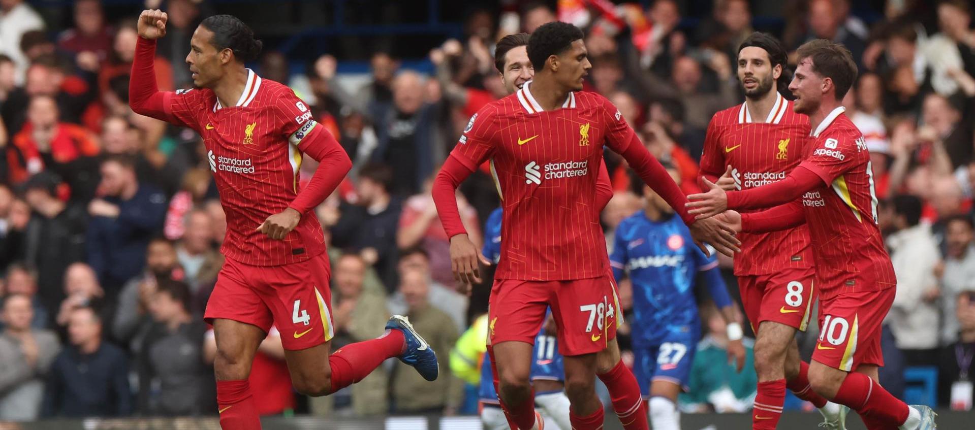 Jugadores del Liverpool celebrando el único gol que marcaron.