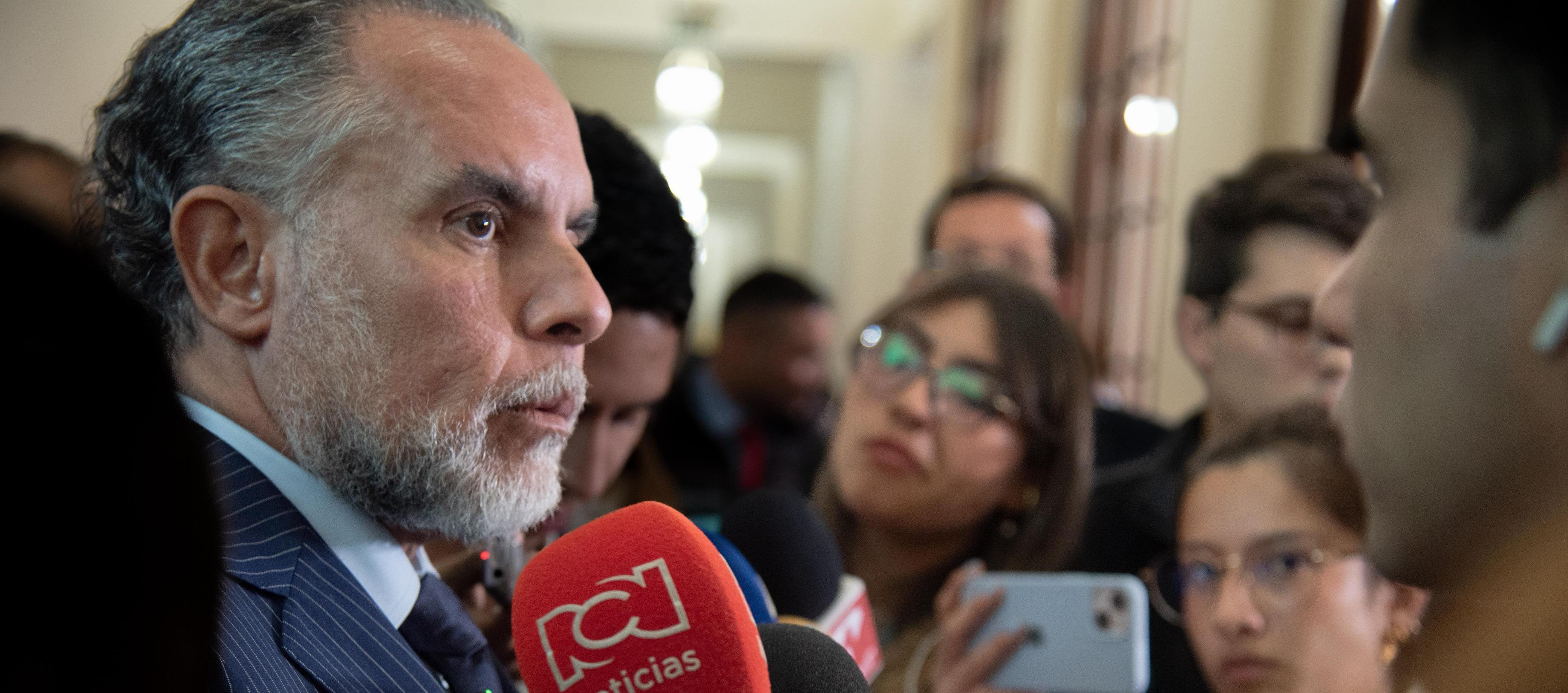 Armando Benedetti, ministro del Interior. 