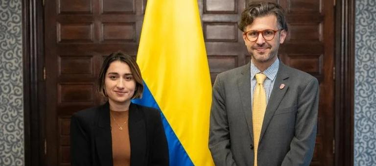 La Canciller Laura Sarabia y el Viceministro de asuntos multilaterales, Mauricio Jaramillo Jassir.