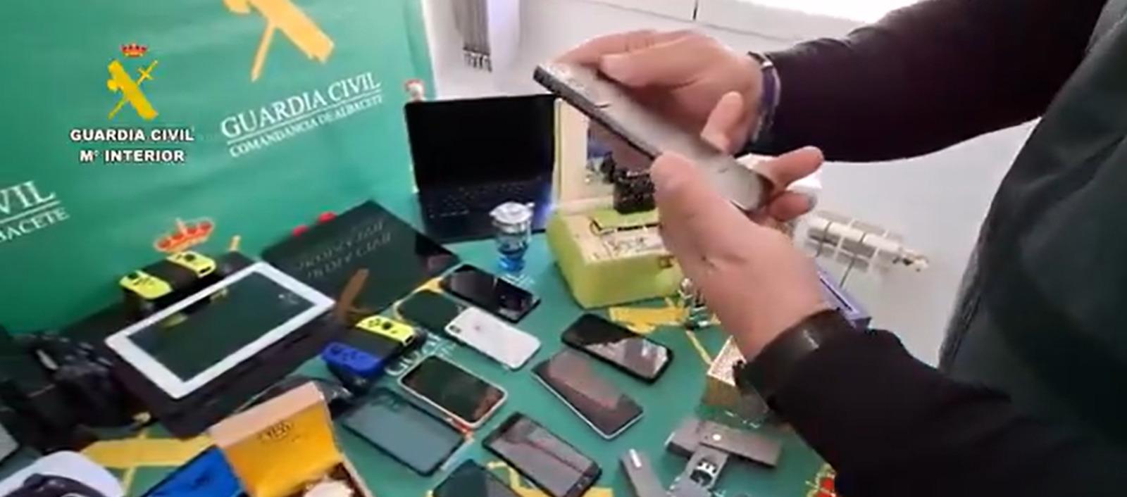 Parte de los elementos recuperados.