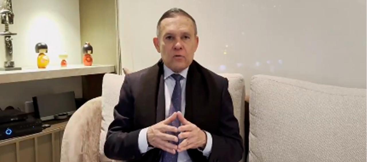 Efraín Cepeda, Presidente del Congreso. 