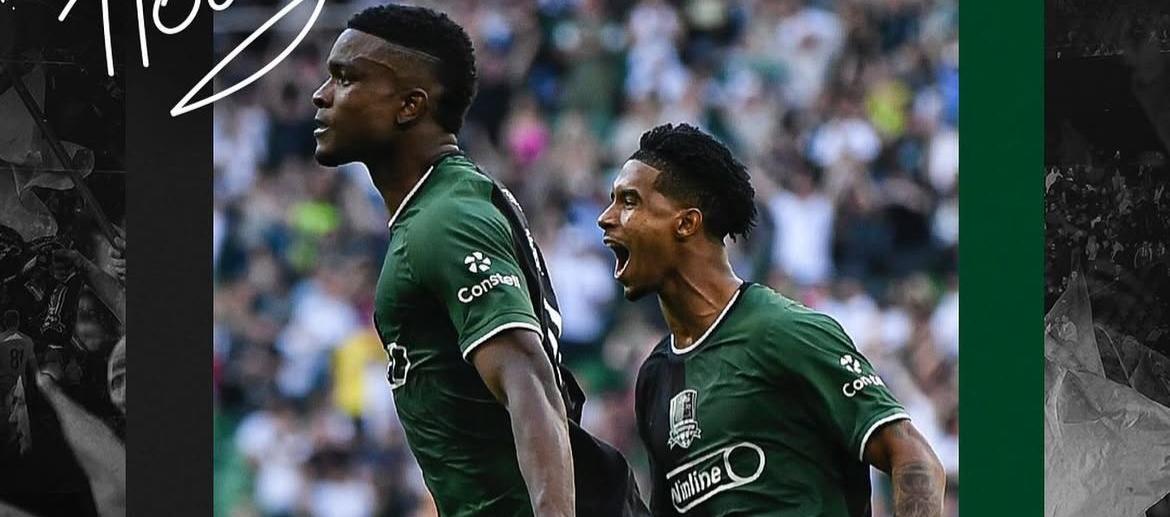 Jhon Córdoba celebrando su gol al Dinamo Moscú este sábado.