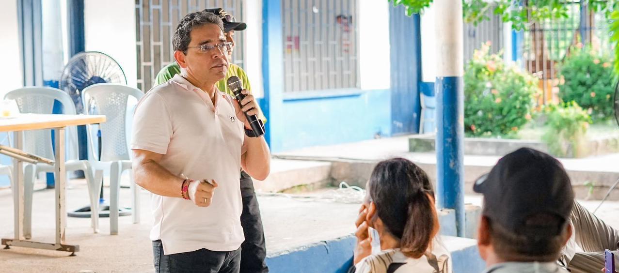 El Gobernador del Magdalena, Rafael Martínez.