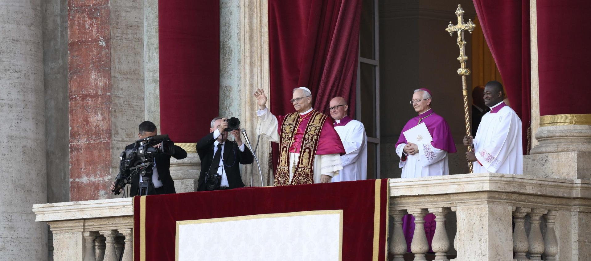 Papa León XIV en la basílica de San Pedro.