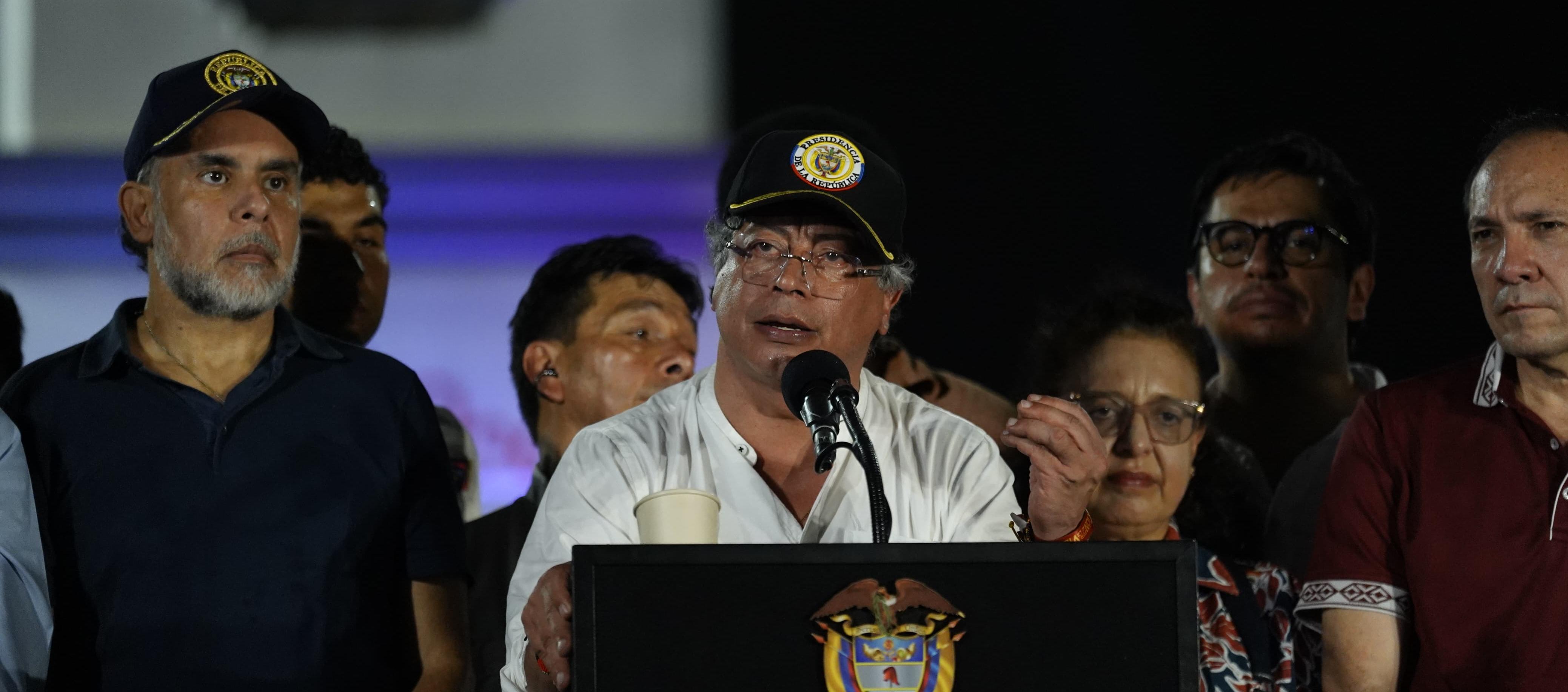 Gustavo Petro en el Paseo Bolívar esta noche en Barranquilla. 