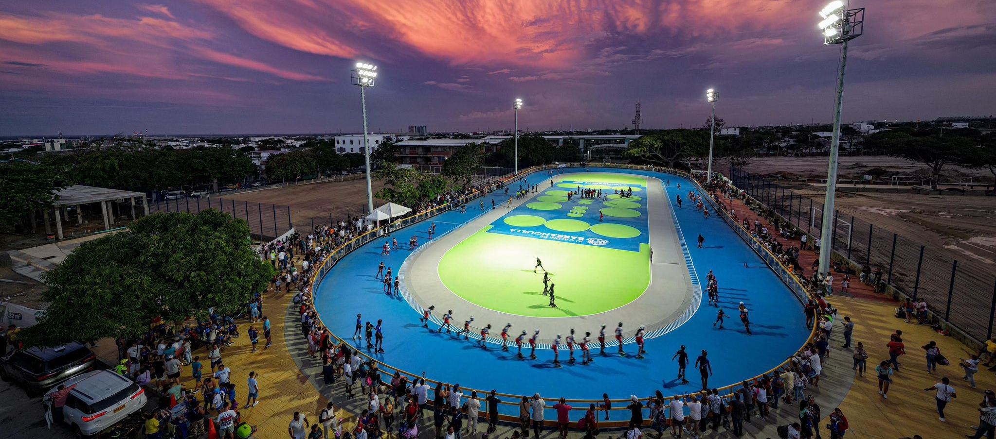 La imponente pista de patinaje entregada en el barrio La Magdalena. 