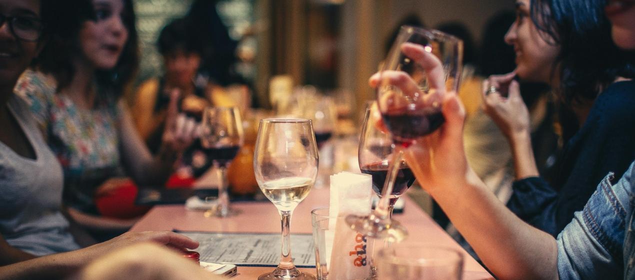 En el sector gastronómico genera 1.5 millones de trabajos en Colombia. 