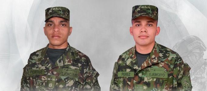 Los dos soldados muertos en la emboscada. 