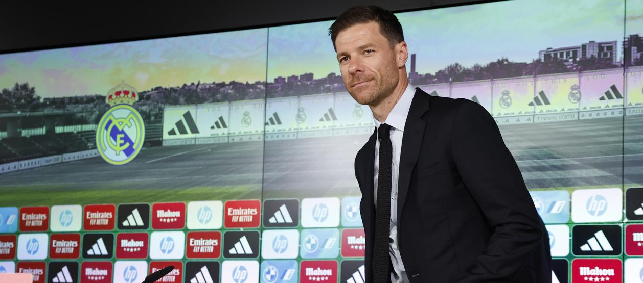 Xabi Alonso concedió su primera rueda de prensa como entrenador del Real Madrid. 