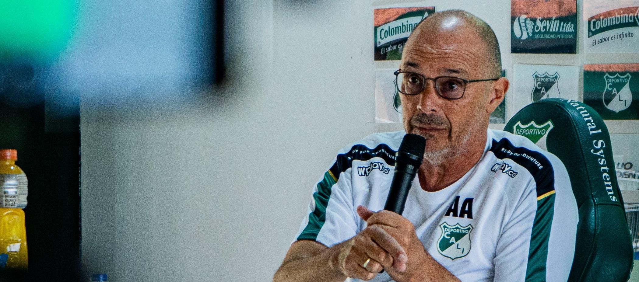 El uruguayo Alfredo Arias, técnico saliente del Deportivo Cali. 