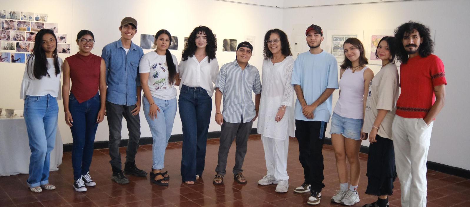 Los expositores hacen parte del programa de Artes Plásticas de la Universidad del Atlántico.  