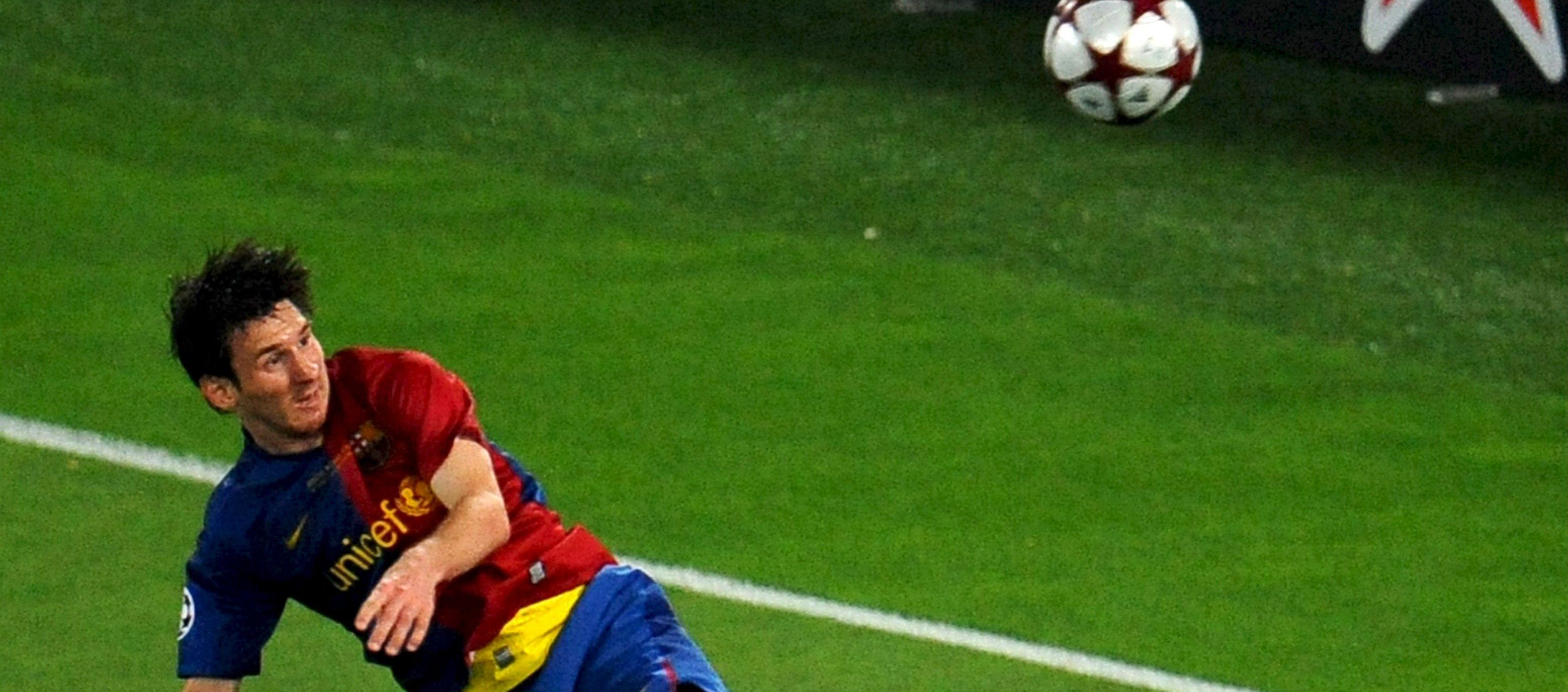 El cabezazo de Messi para su gol ante el Manchester United en la final de la Champions de 2009. 