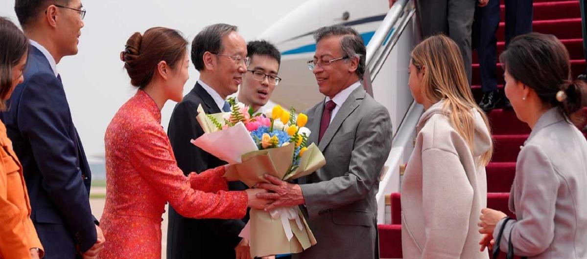 El Presidente Gustavo Petro está en China.