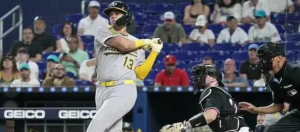 Gio Urshela batea para .244 en esta temporada con los Atléticos. 