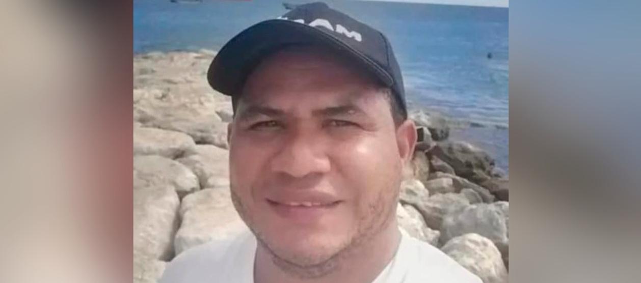 Álvaro Javier Vélez Vásquez.