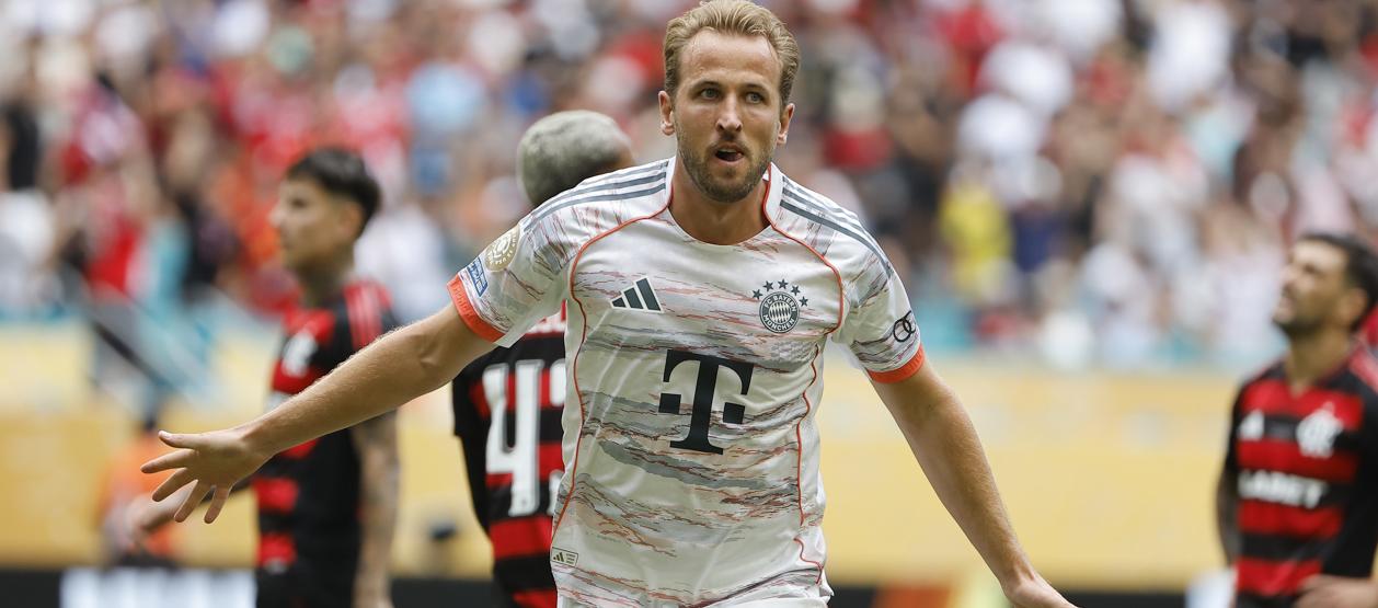 El inglés Harry Kane marcó un doblete para el Bayern Múnich.