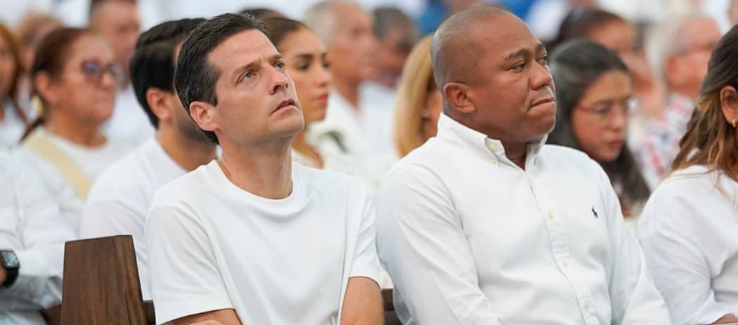 Mauricio Gómez durante la eucaristía en la Catedral Metropolitana.