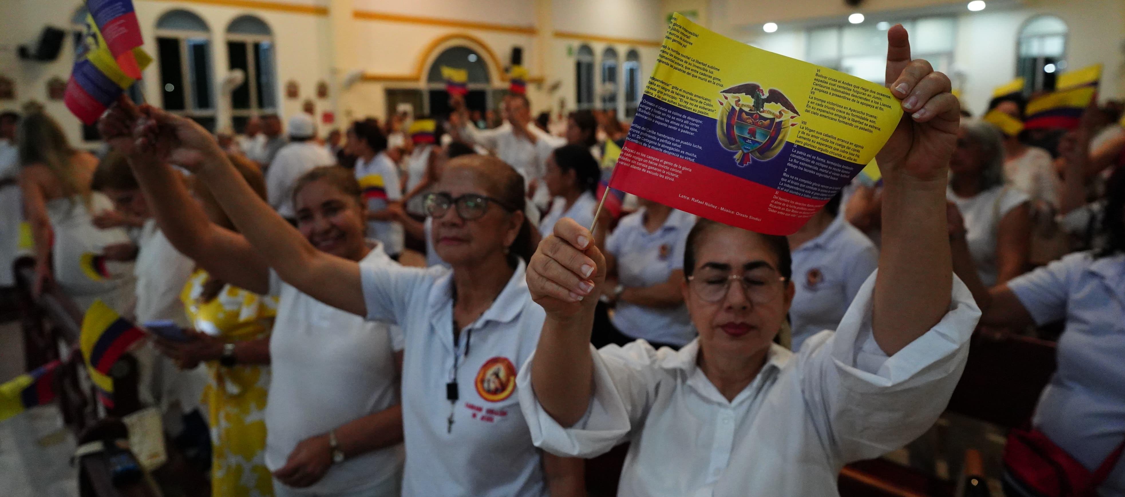 Feligreses durante la celebración eucarística. 