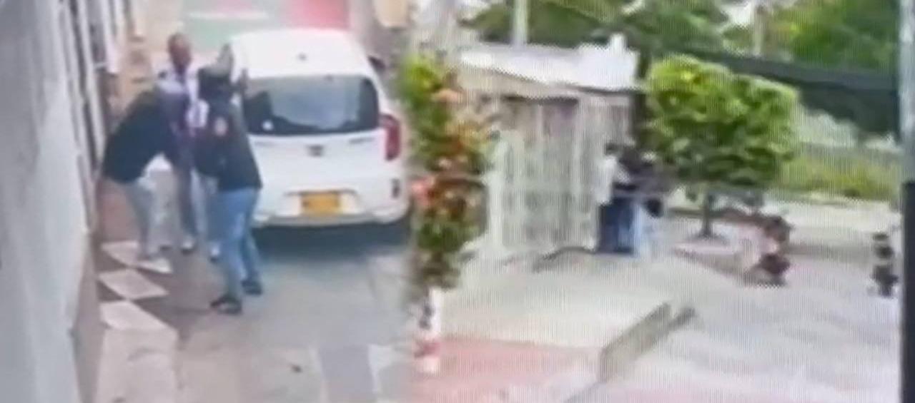 Momento en que cometieron los atracos.