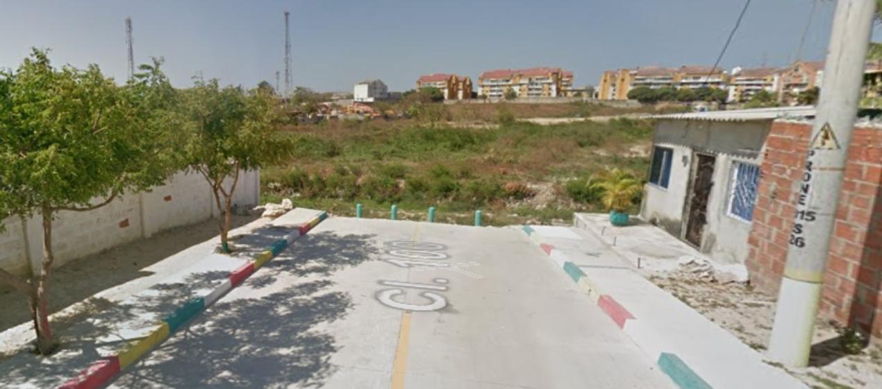 Arroyo en el barrio El Edén, donde fue hallado el cuerpo del joven.